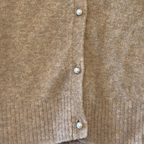 J Crew Extra Soft Puff Sleeve Cardigan - Picture 7 of 12
